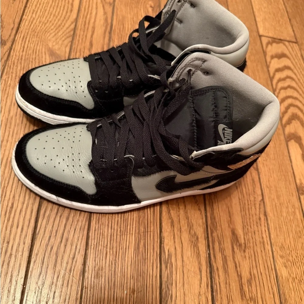 Air Jordan 1 Retro High W10/M8.5 - Picture 1 of 4